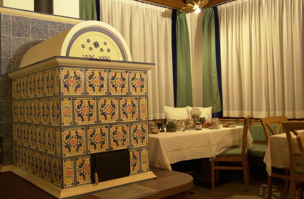 Hotel Baita Fiorita ซานตา กาเตรีนา วัลฟูร์วา ภายนอก รูปภาพ