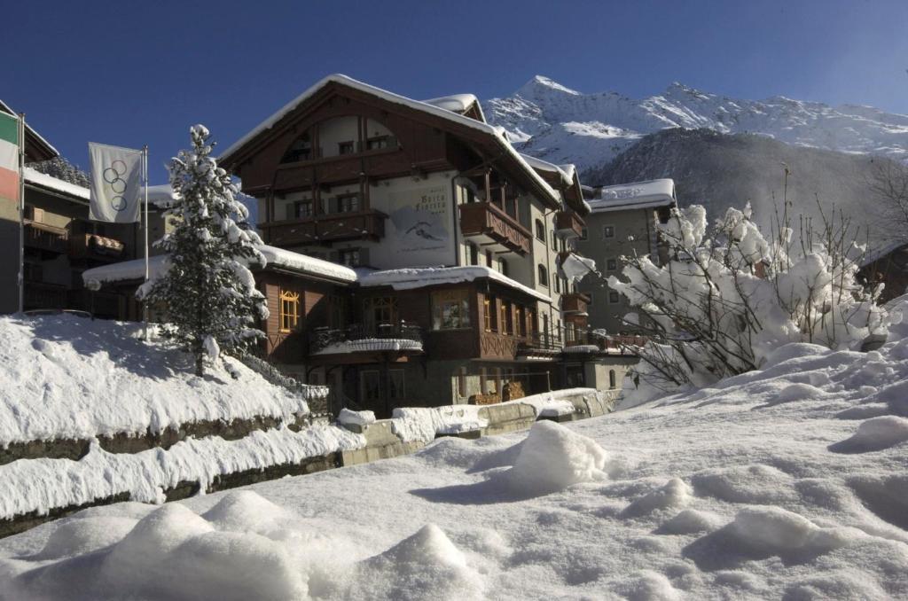 Hotel Baita Fiorita ซานตา กาเตรีนา วัลฟูร์วา ภายนอก รูปภาพ