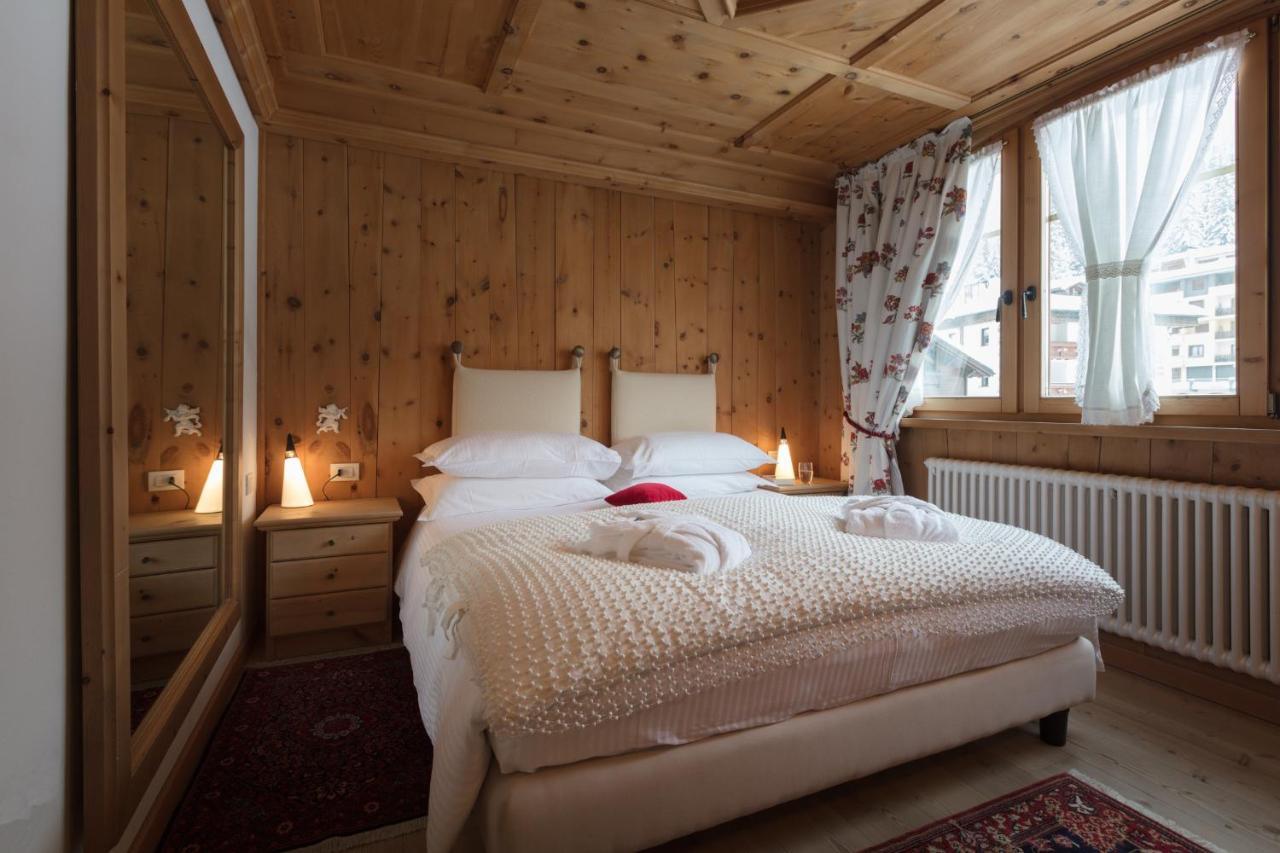 Hotel Baita Fiorita ซานตา กาเตรีนา วัลฟูร์วา ภายนอก รูปภาพ