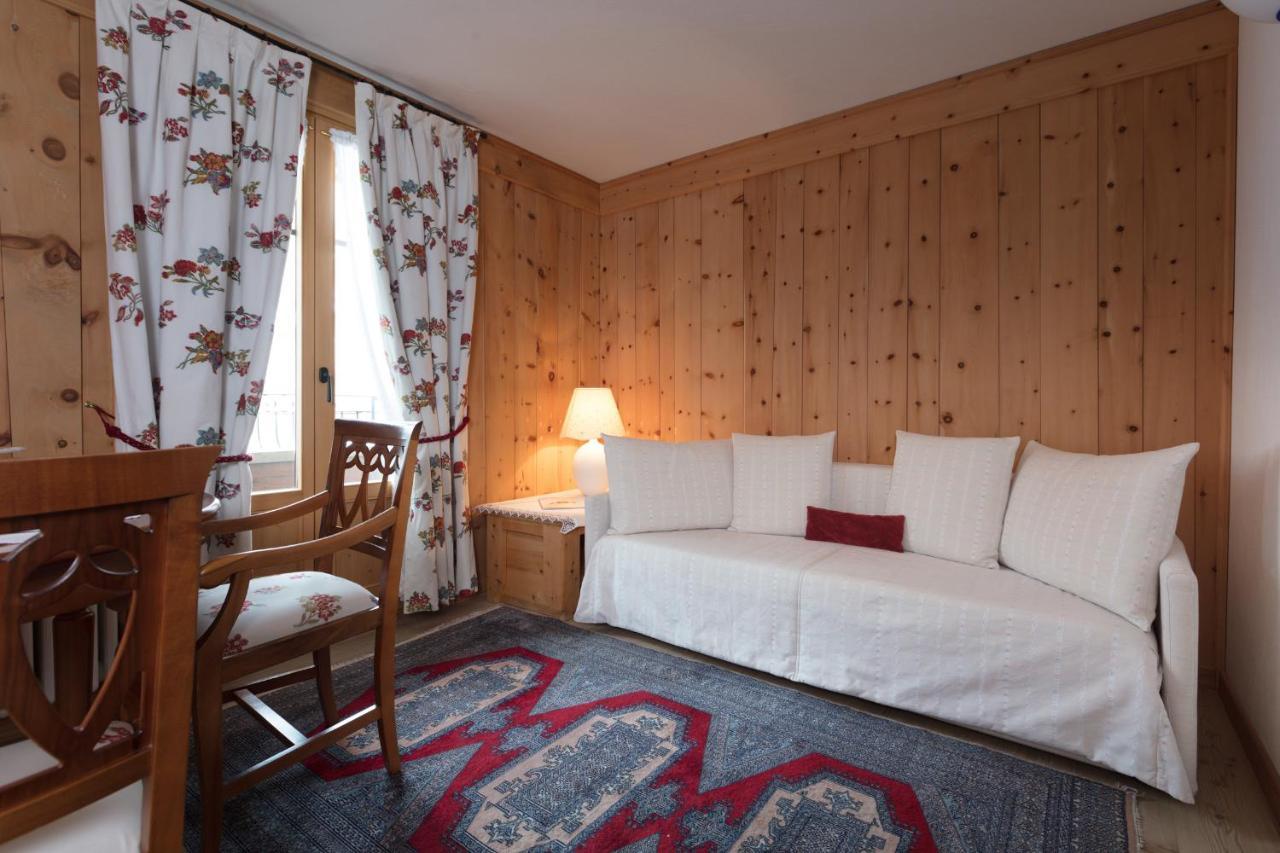 Hotel Baita Fiorita ซานตา กาเตรีนา วัลฟูร์วา ภายนอก รูปภาพ